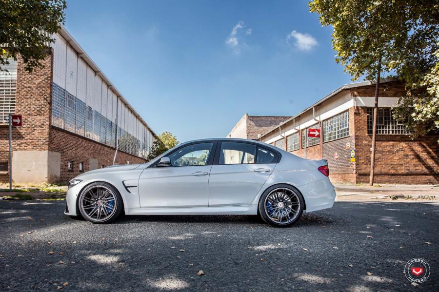  BMW M3 Sedan on Vossen Wheels (VPS-307T) 2018 года  (фото 12 из 22)